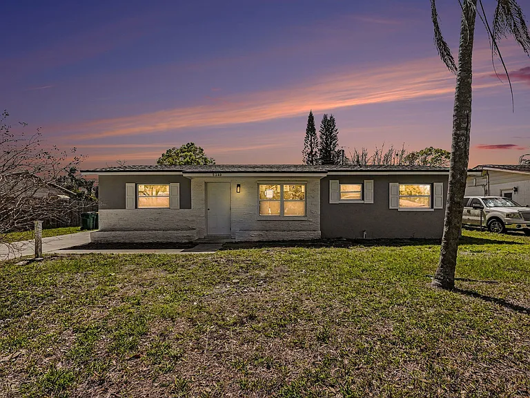 5240 Sutton Ave — Photo 3