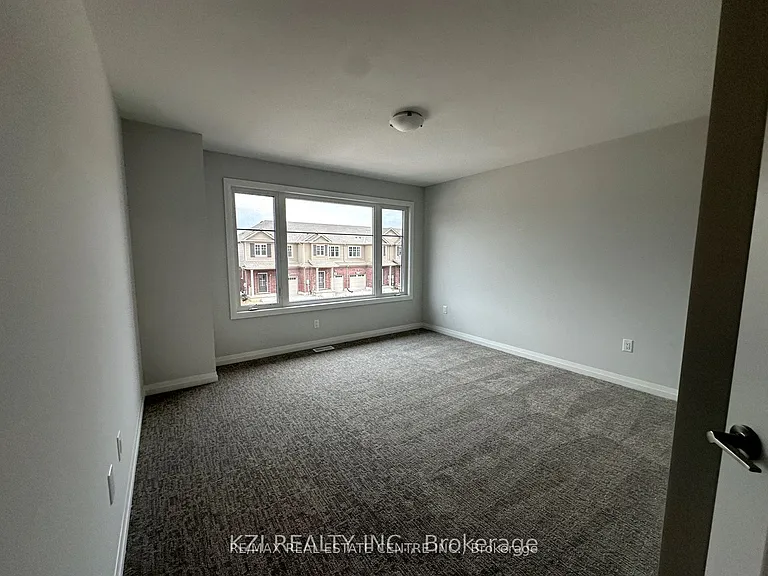 27 Samuel Ave — Photo 14