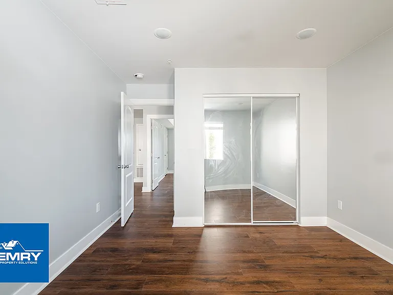 814 N Wilmington Blvd — Photo 14