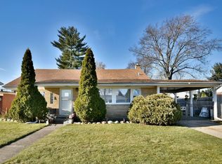 1366 Jeannette St, Des Plaines, IL 60018