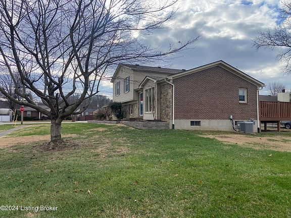 3rd image of 7104 Chiswell Dr