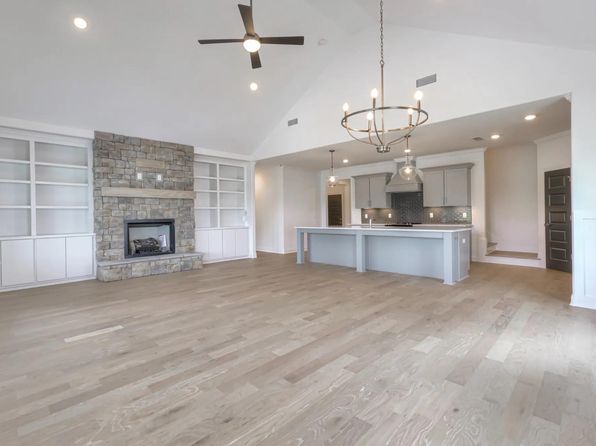 2211 Rockweather Dr