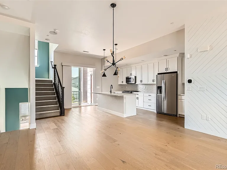 1565 W 67th Ave — Photo 22