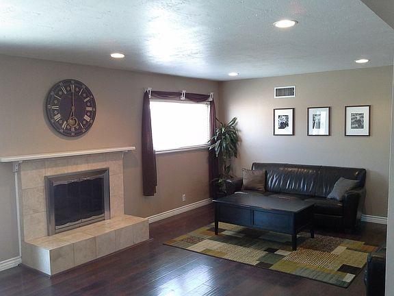 Living room with fireplace