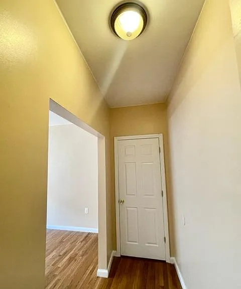 1025 N Broad St — Photo 8
