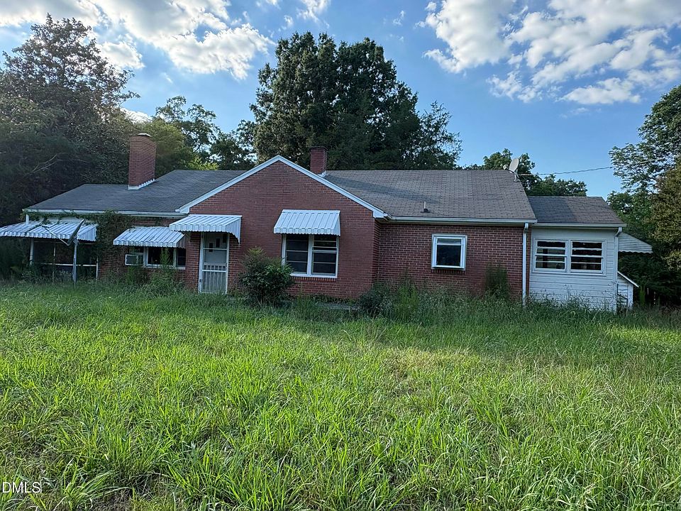 1st image of 982 Castle Rock Farm Rd