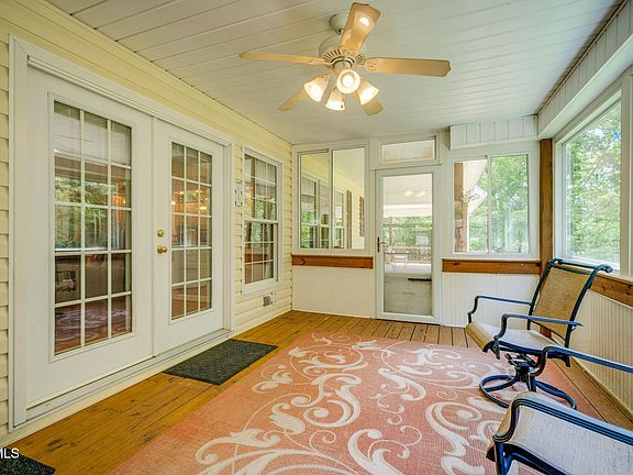 20th image of 490 Cockatiel Rd