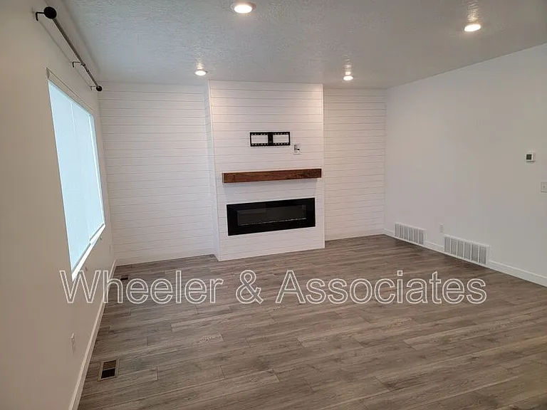 3713 W Cold Pond Ave — Photo 16