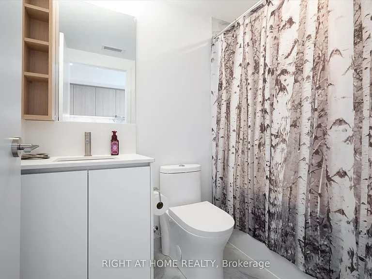 1100 Sheppard Ave W #LPH12 — Photo 15