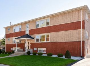 7121 W 110th St APT 1E, Worth, IL