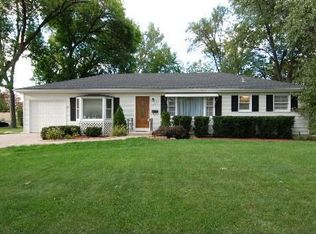 549 W Indiana St, Wheaton, IL 60187