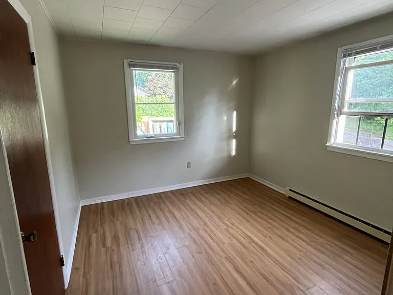 25 Sandy Shore Terrace — Photo 9