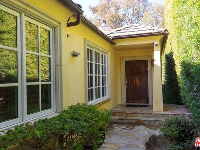 401 Denslow Ave, Los Angeles, CA, 90049