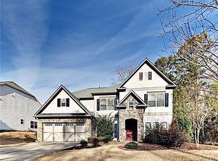 1091 Forest Creek Dr, Canton, GA