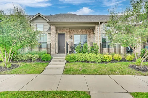 2717 Garden Gate Ln Photo 1