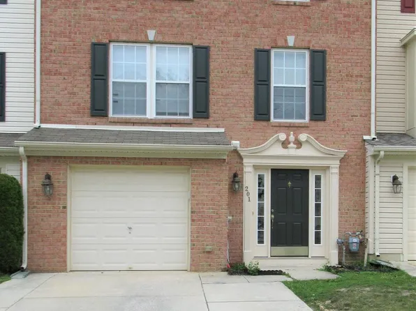 201 Saint Thomas Dr, Egg Harbor Township, NJ 08234