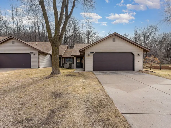 1743 Cobblestone Ct, Red Wing, MN 55066