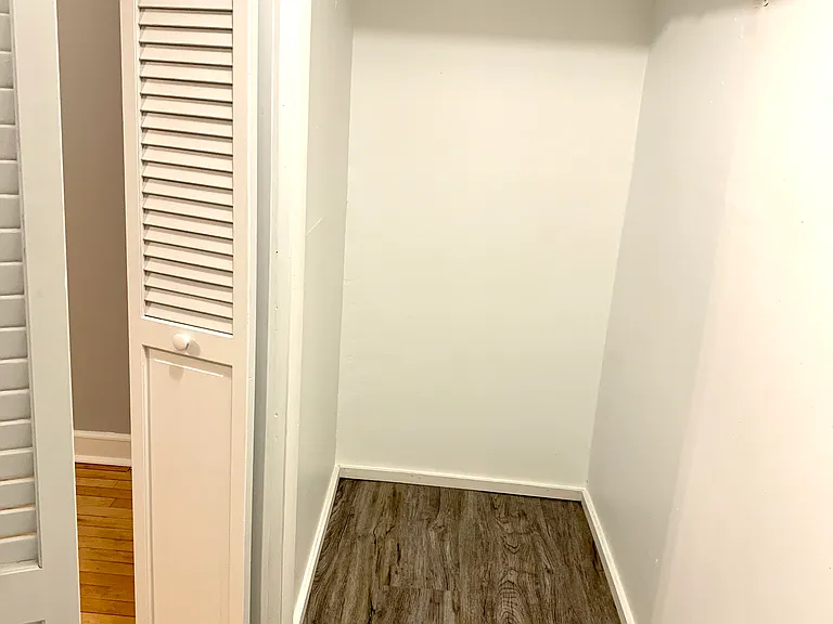 816 W Winnebago St #1 — Photo 10
