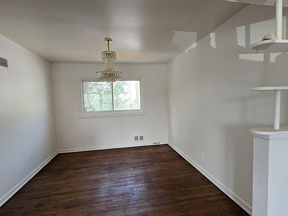 3rd image of 5 Pleasant Ave APT A