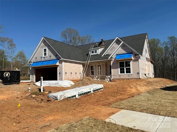 387 Lucky Dr NW #18, Concord, NC 28027