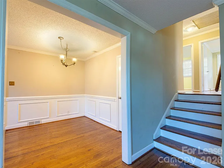 4917 White Oak Rd — Photo 9