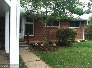 10026 Sinnott Dr, Bethesda, MD 20817