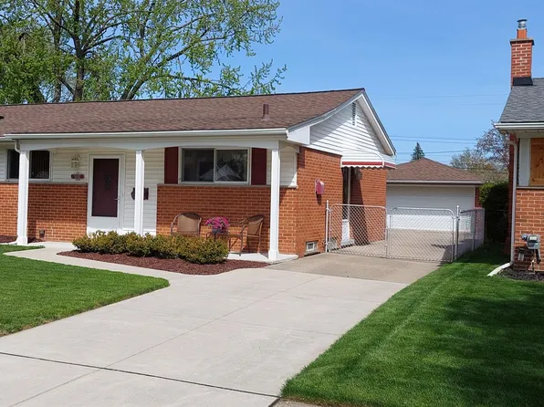 14582 Blue Skies St, Livonia, MI 48154