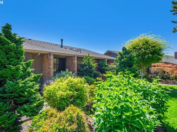 15 Condolea Dr, Lake Oswego, OR 97035