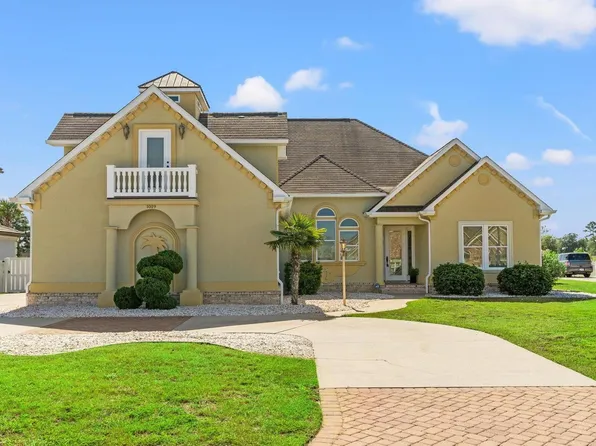 1019 Ridgewood Dr., North Myrtle Beach, SC 29582