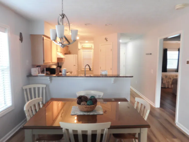 521 White River Dr #21F — Photo 20