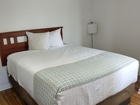 5th image of 1700 S Atlantic Ave APT 21