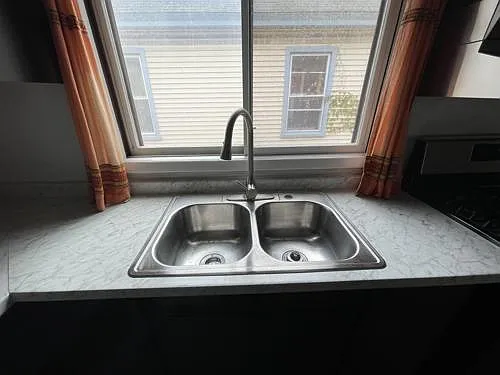 556 Mercer St — Photo 20