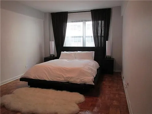 Rented by Addison Property Group | media 8