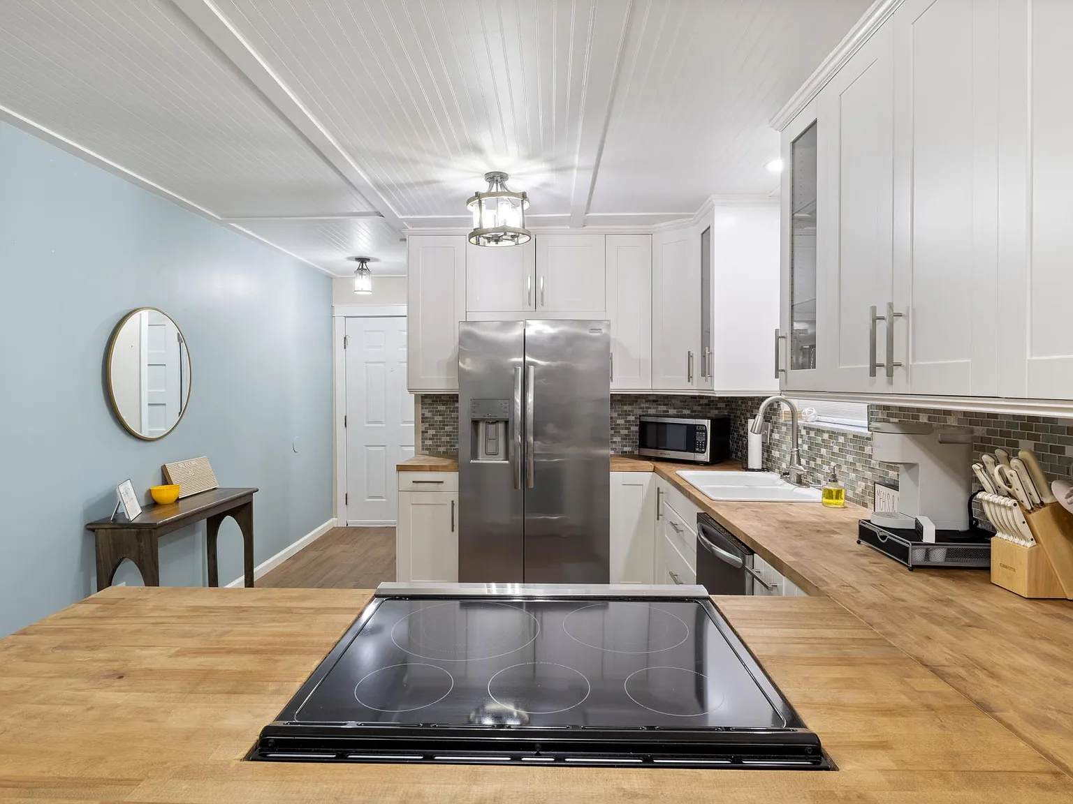 2 bed, 892 sqft, $2,500 — Photo 4
