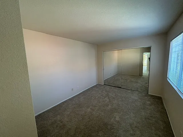 600 Kingswood Ln #F — Photo 13