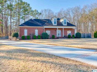 116 Kambry Grove Dr, Huntsville, AL 35811