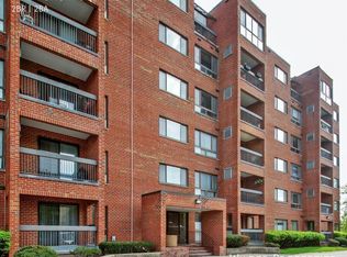 701 Forum Sq Unit 1-602, Glenview, IL 60025