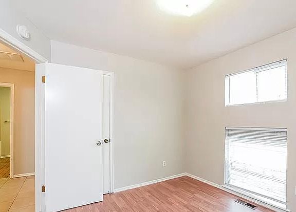 3rd image of 13300 Marsh Ln #1