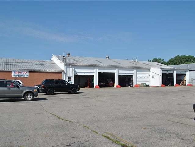 1st image of 4353 Broadway