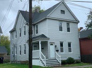 2205 W 32nd St, Cleveland, OH