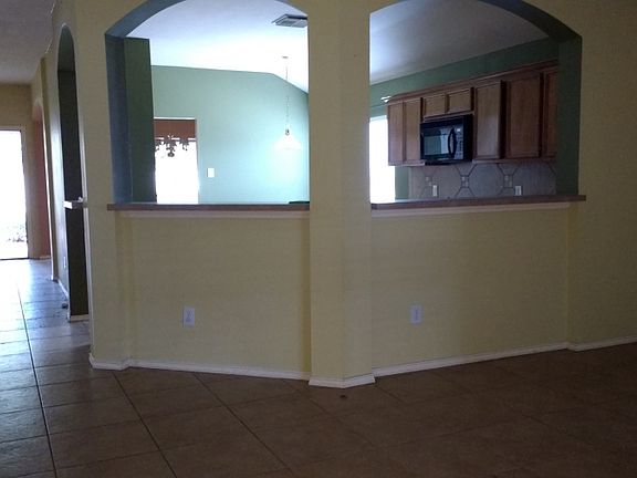 3rd image of 20611 Cottage Heath Ln