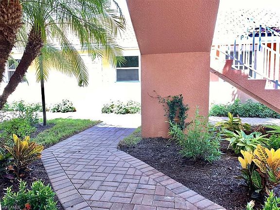 5th image of 2370 Hidden Lake Ct #8311