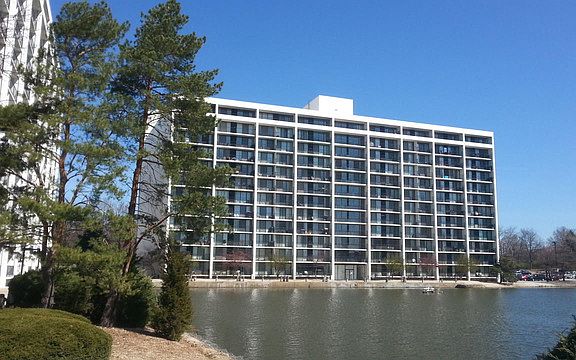 3rd image of 2015 S Finley Rd APT 209