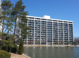 2015 S Finley Rd APT 209, Lombard, IL