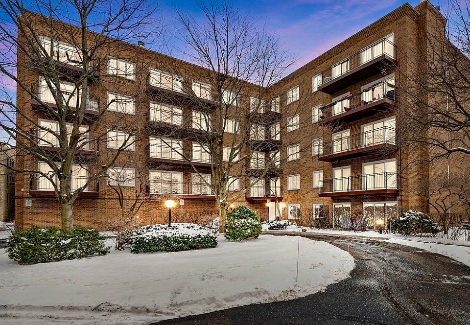 1st image of 901 Hinman Ave APT 5F