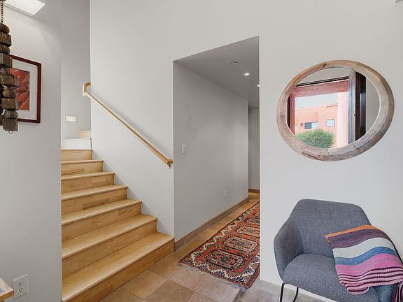 3rd image of 629 Avenida Colima #629