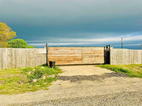 3rd image of 219 County Road 2723