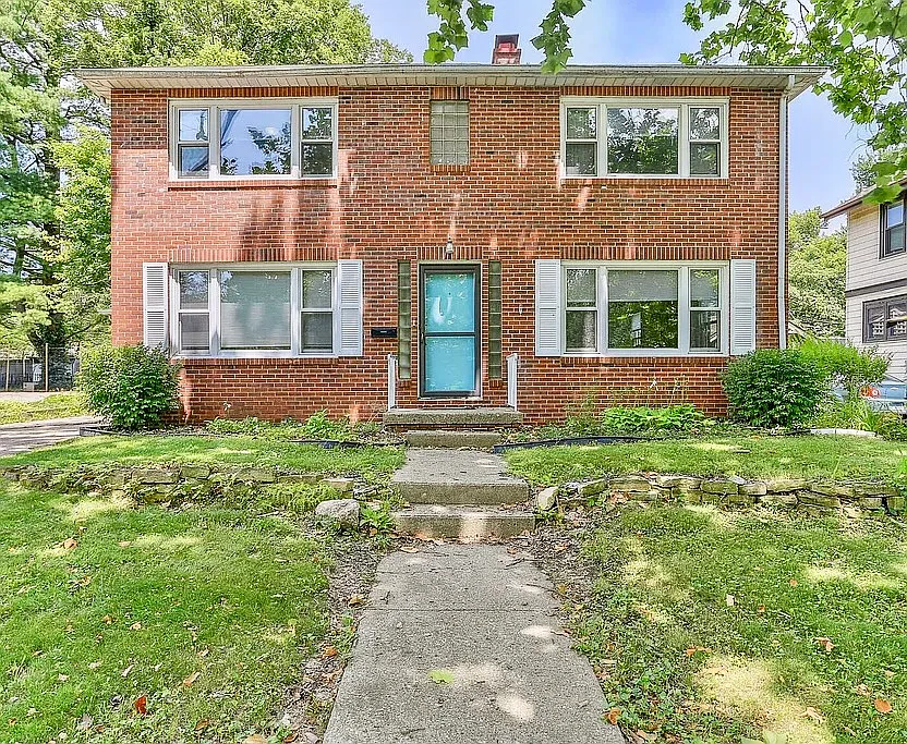 206 W Florida Ave photo 1