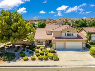 4326 Sungate Dr, Palmdale, CA 93551