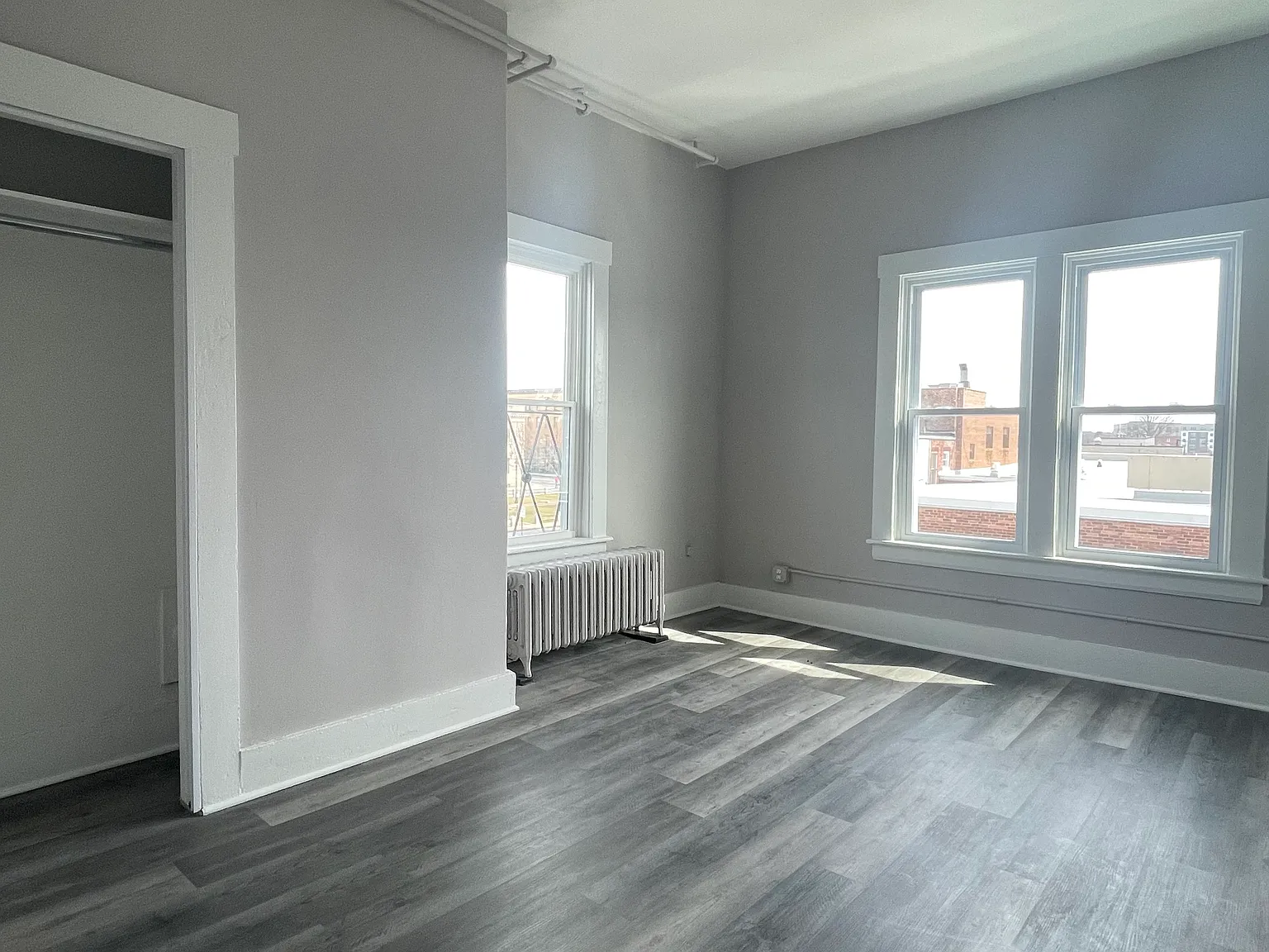 Touchstone Apartments — Photo 2